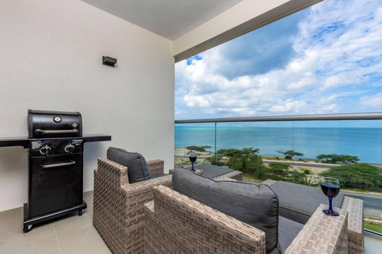 Breath Taking Beach Front Views Condo Eagle Beach Palm Beach Buitenkant foto
