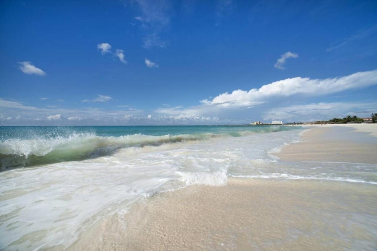 Breath Taking Beach Front Views Condo Eagle Beach Palm Beach Buitenkant foto